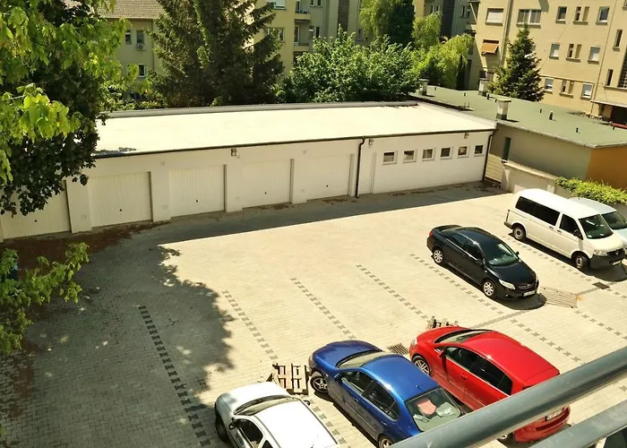 Riverside Apartman With Free Parking