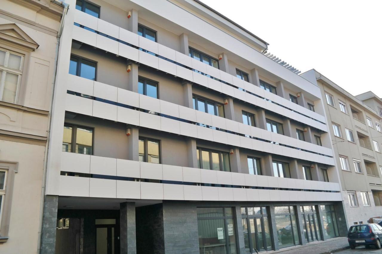 Appartement Riverside With Free Parking Győr